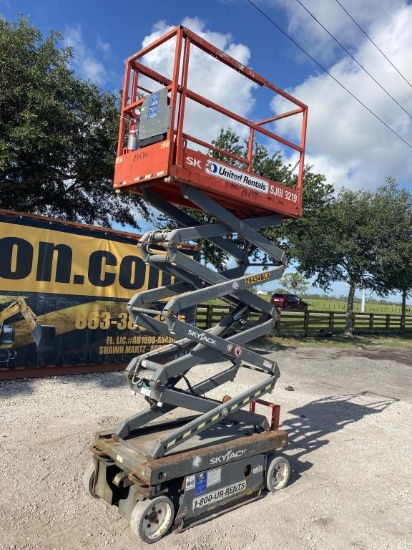 2015 Skyjack Sjiii 3219 Electric Scissor Lift W/k