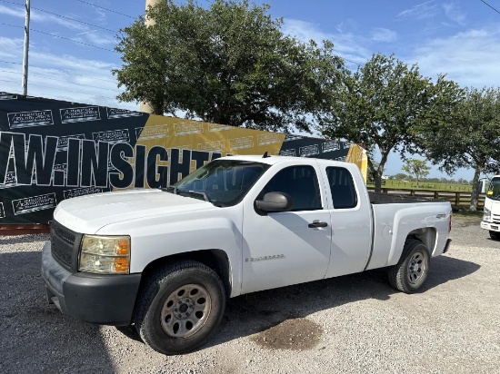 2007 Chevy Silverado Truck W/t R/k