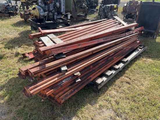 LOT OF PALLET RACKING BEAMS