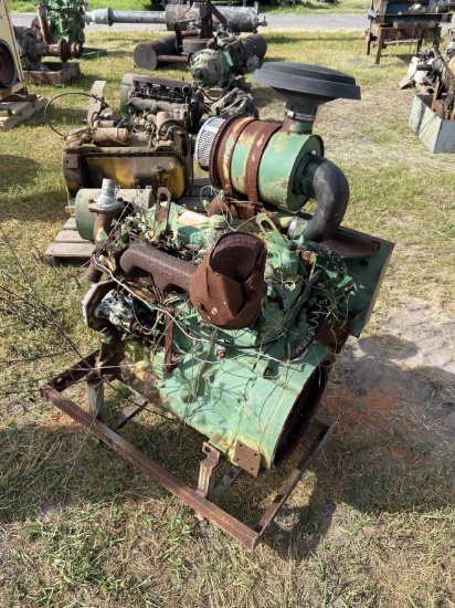 JOHN DEERE 4 CYLINDER DIESEL ENGINE
