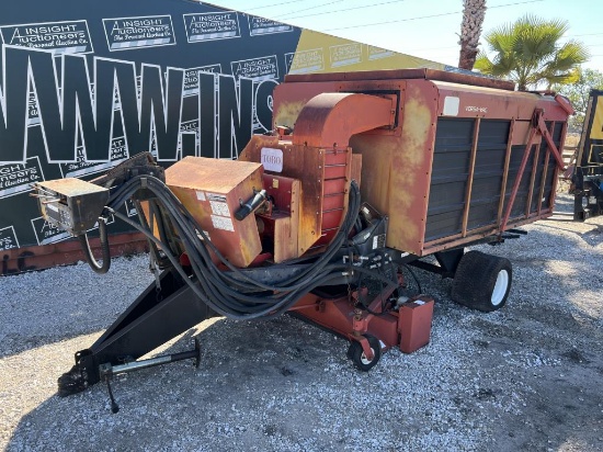 Toro Versa-vac Turf Vacuum