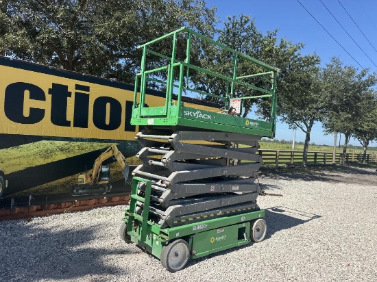 2017 Skyjack 4740 Electric Scissor Lift R/k