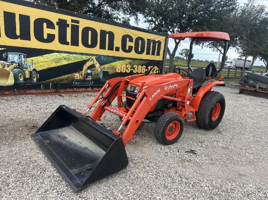 Kubota L3301D Tractor R/k