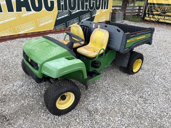 John Deere Turf Gator