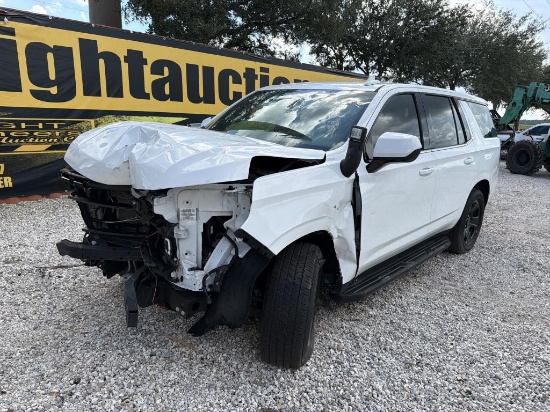 2023 Chevy Tahoe W/t W/k *wrecked*