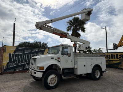 2001 International 4800 4x4 Bucket Truck W/t R/k