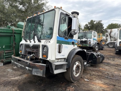2011 Mack Cab Cutoff W/engine & Transmission
