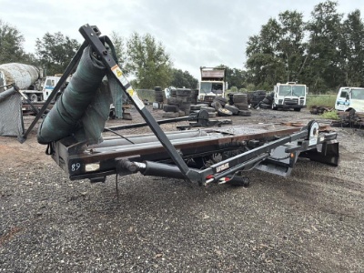 2006 Galbreath 60,000lbs Rolloff Hoist