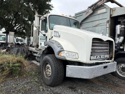 2007 Mack Granite Ct713 Cab & Chassis W/Title