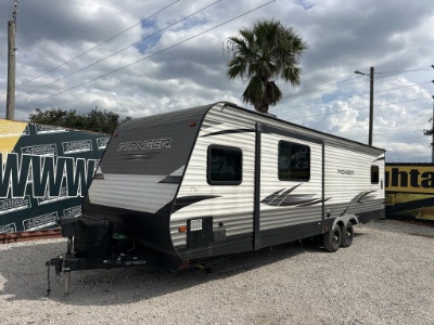2019 Pioneer Rg28 33ft Travel Trailer W/t