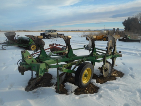 JD 4200 Plow, 4 Btm