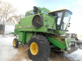 1984 JD 6620 Combine