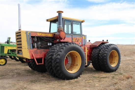1980 Versatile 875 Tractor