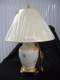 Porcelain lamp with shade item 269