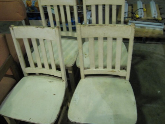 4 Wooden Chairs