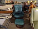 Leather Stress-less Chair with ottoman-green