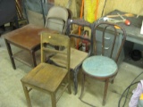 Chairs (3), End table and 2 metal chairs