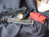 6 Cars! Includes: 634 Searchlight,630 Caboose-Reading,Locomotive (cast iron-part may be missing),