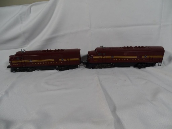 Pennsylvania F3A Dual Motor Diesel & matching non-powered unit, 6-8970