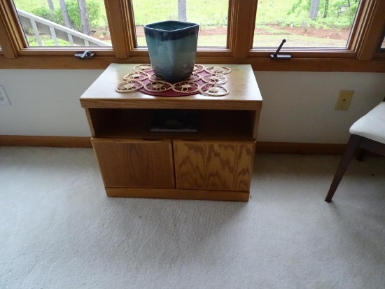 Side Table w/ storage -21" T x 28" L x 16.5" D