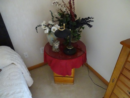 Everything on small table-lamp, vases, cat statue