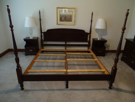 High quality king size bedroom suite. Includes dresser, mirror, chest of drawers and 2 night stands
