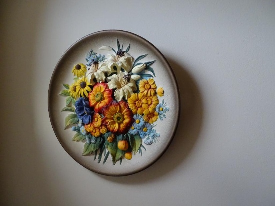 Round raised plate from Germany