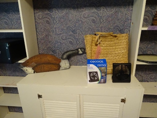 Duck, O2Cool Fan and Woven Bag