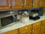 Haier Microwave, Crock pot, Power XL - Air fryer/Grilling/Toasting, 