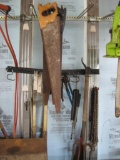 2 Chainsaws elec., 3 hand saws, chainsaw chains, chainsaw bars