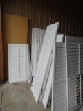 Various sizes of poly/wood shutters ~28