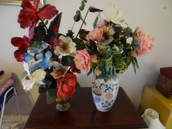 2 Artificial flower arrangement w/ vases.