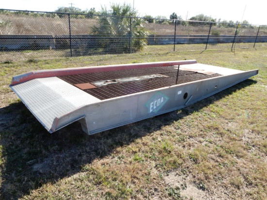 HYDRAULIC MOBILE FORKLIFT RAMP