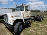 1985 FORD L8000 CAB & CHASSIS