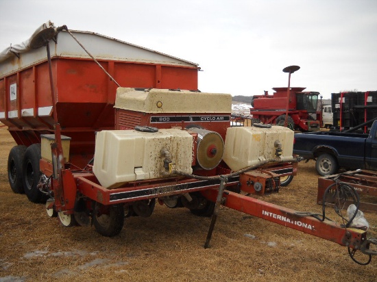 IHC 800 Planter