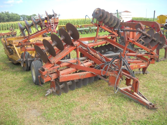 IHC 475 Tandem Disk