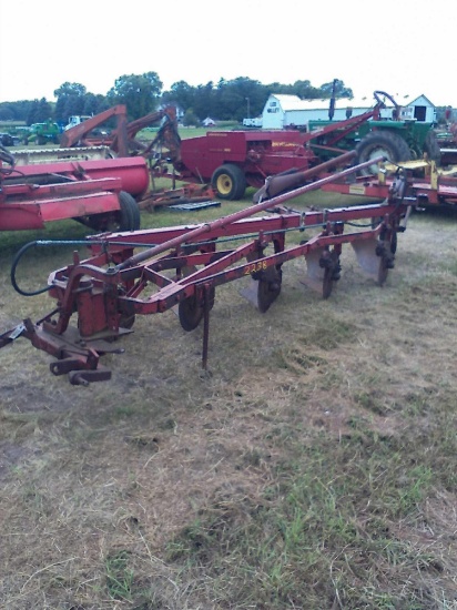 IHC 550 Plow