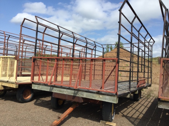 10x20 Thrower wagon with mn. 8 ton gear new deck