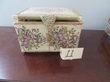 VINTAGE SEWING BASKET