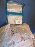 MIXED LOT OF LINENS