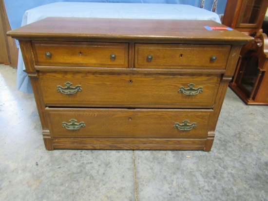 OAK CHEST WITH 4 DRAWERS 44 X 22 X 29"T