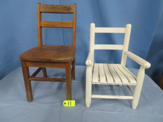 2 SMALL CHILDRENS CHAIRS