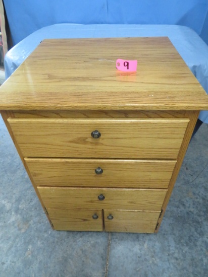 OAK CHEST 26 X 26 X 32