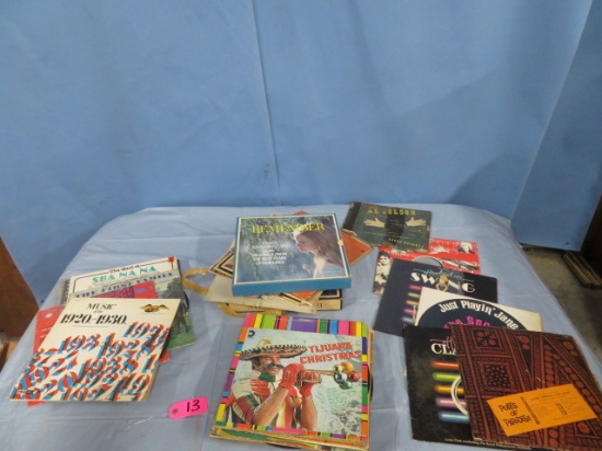 LOT OF 33 RECORDS