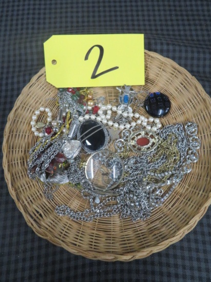MISC. LOT OF LADIES NECKLACES- WHITING & DAVIS, BLACK ONYX ON SILVER CHAIN & MISC.