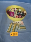 CONTAINER OF VINTAGE SEWING ITEMS- THREAD & NEEDLES