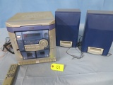AIWA CASSETTE PLAYER AND 2 SPEAKERS