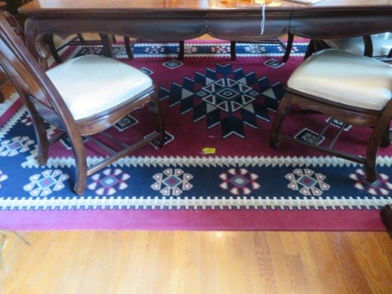 BEAUTIFUL 8 X 11 AREA RUG