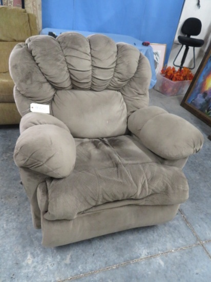 ROCKER RECLINER