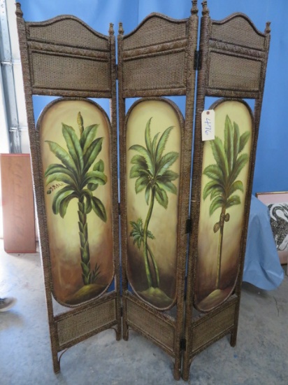 TROPICAL 3 PANEL SCREEN W/ WICKER TRIM  71" T  EACH PANEL IS 17"